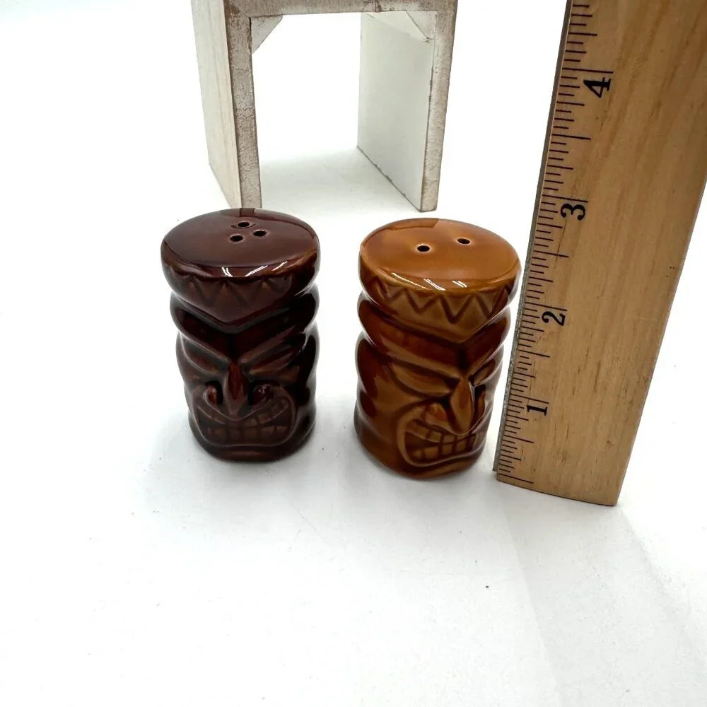 Vintage Tiki Totem Brown Ceramic Hawaiian Tropical  Salt and Pepper Shakers
